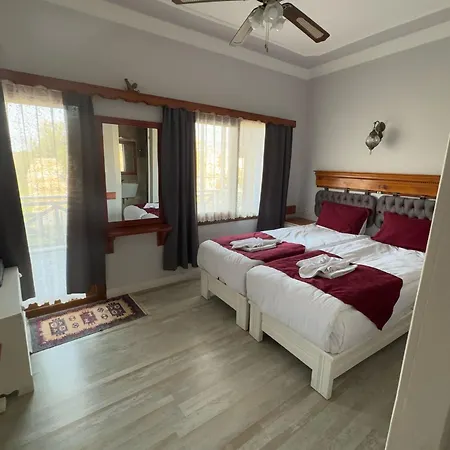 以弗所塞尔丘克城堡景观套房旅馆