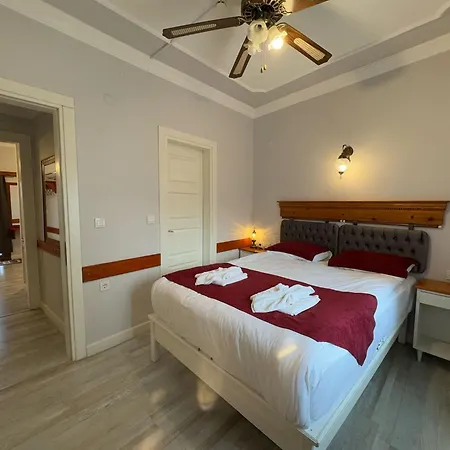 Ephesus Castle View Apartamento *